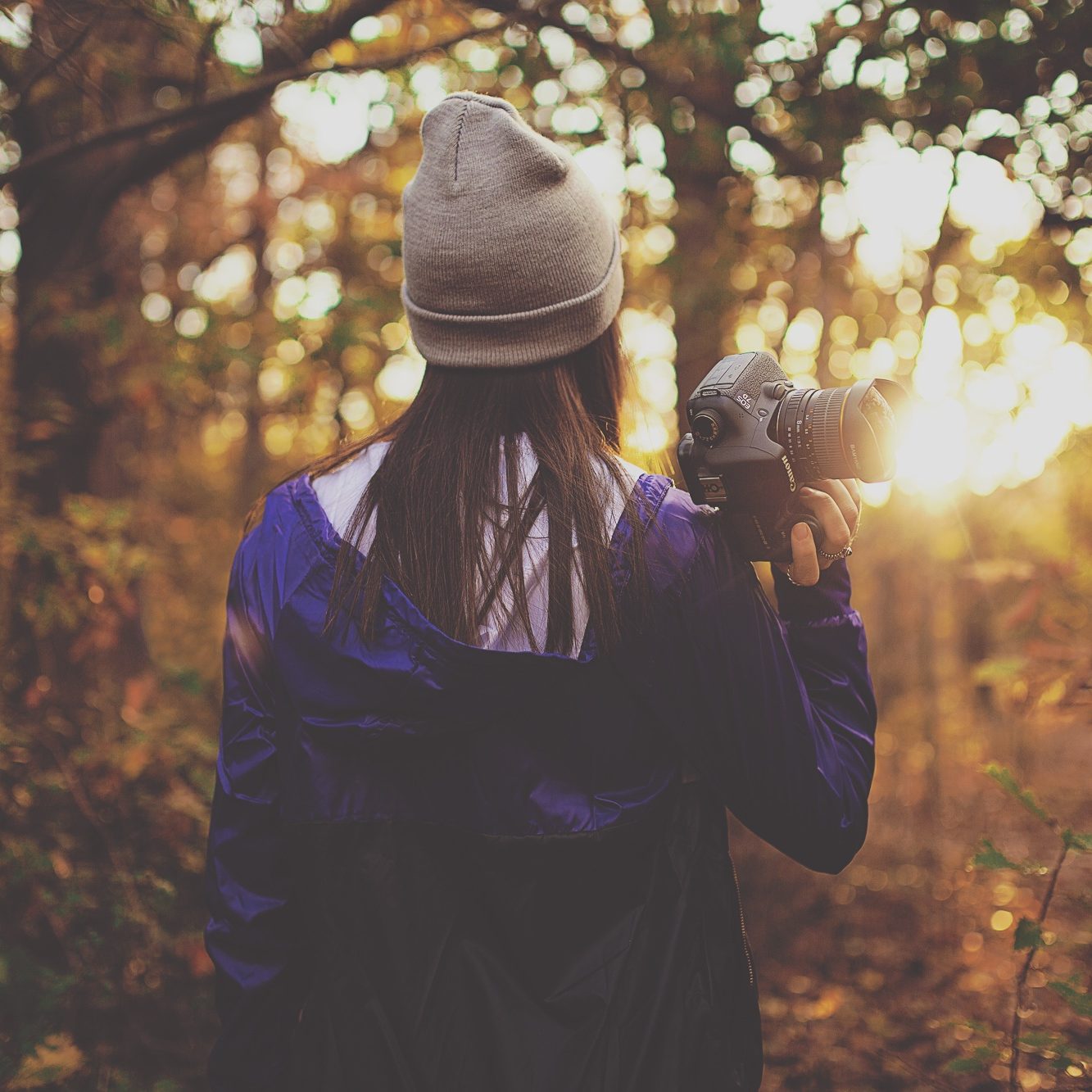 photo-1457486389448-39b73c93f7ce